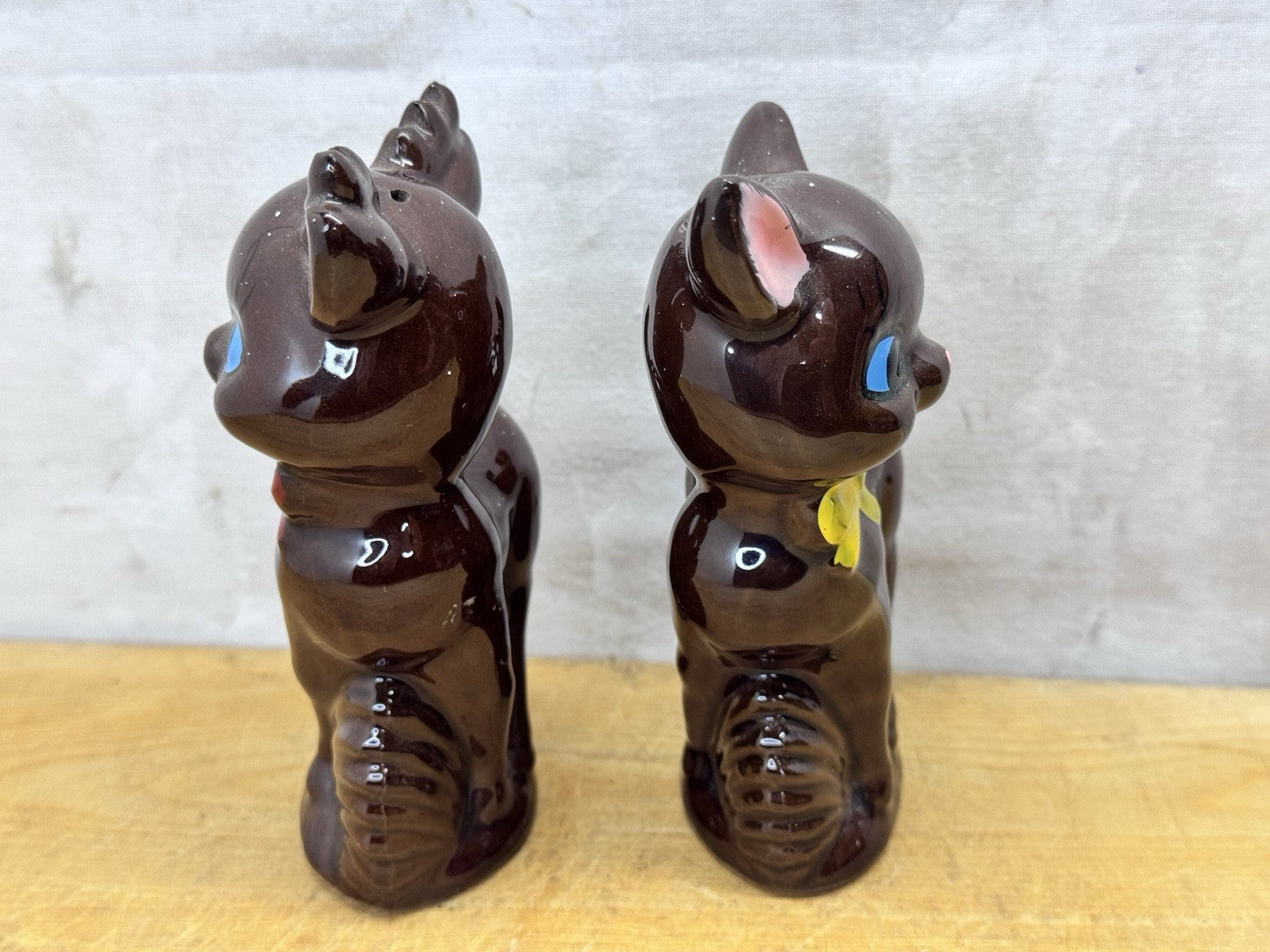 Pair Of Ceramic Reindeer Shakers Vtg #1280