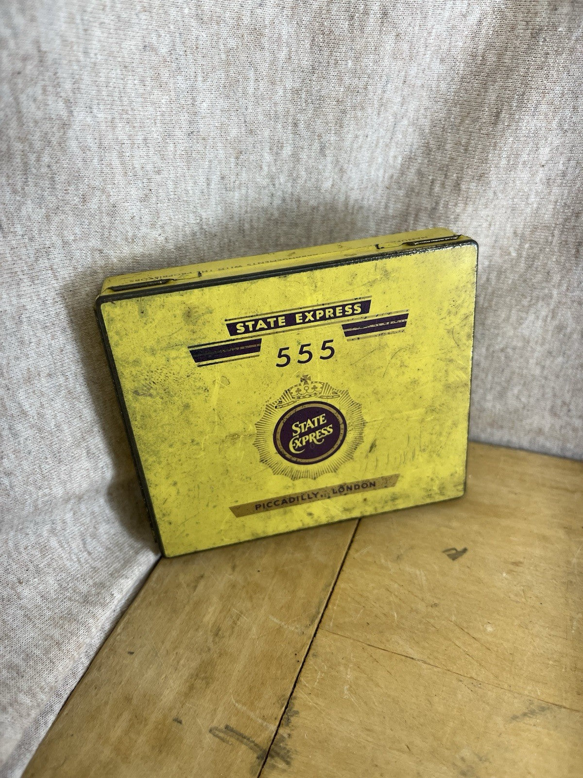 State Express 555 EMPTY Tobacco Tin