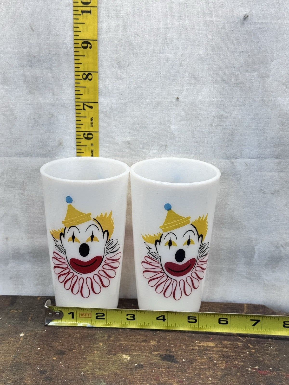 Hazel Atlas Carnival Clown Cups 2 Milk Glasses Vtg