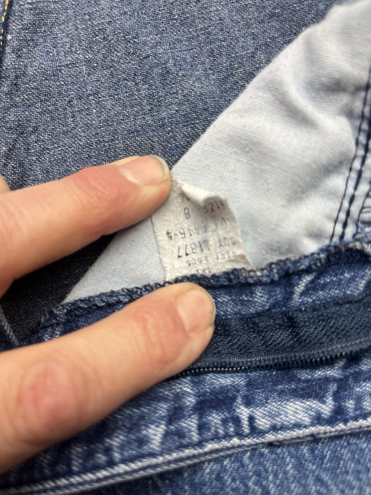 1980s Women’s High Waisted Striped Distressed Jeans