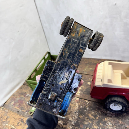 Junkyard Metal Vehicles Vintage Parts Jeep Truck Trailer