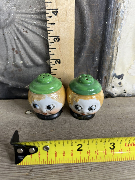 Japan Anthropomorphic Pair Of Shakers