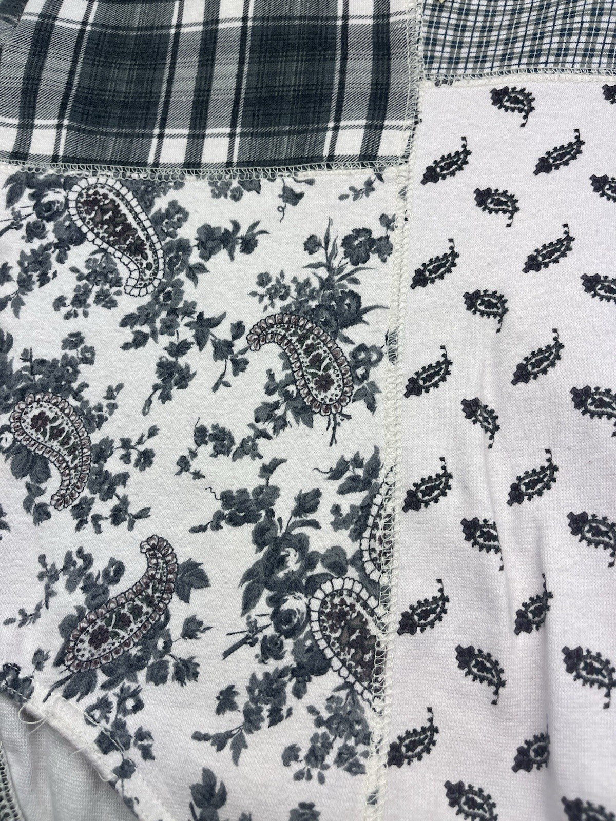 1980-90s Youth Paisley L Sleeve Knit Body Suit