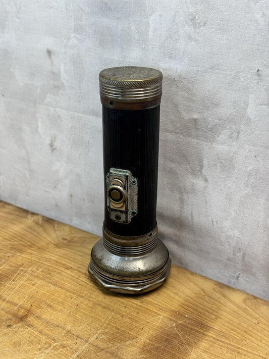 Eveready Flashlight Vintage #1300 Untested