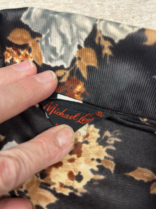 1970s Men’s L Sleeve Black Flowered Shirt