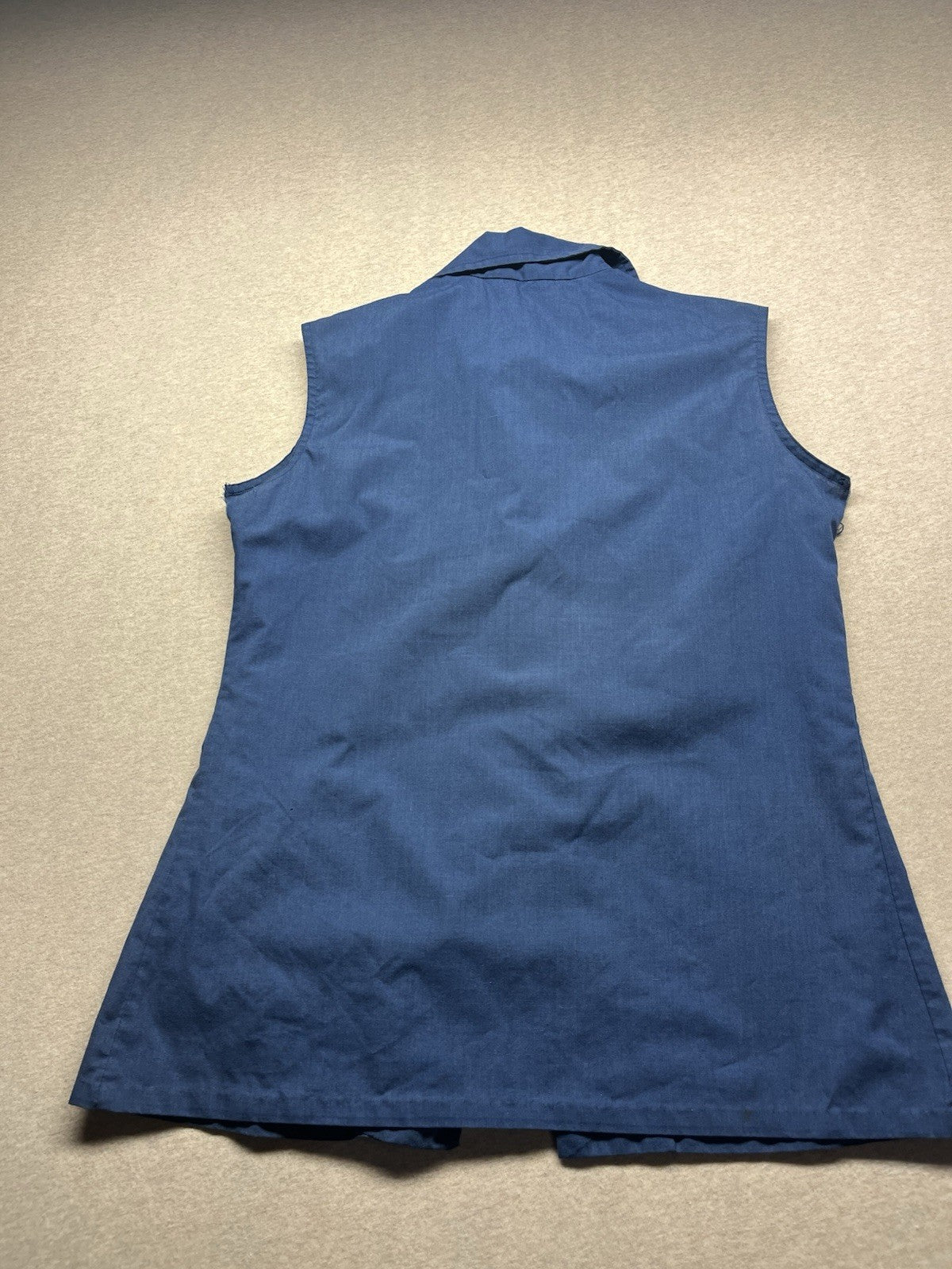 1960s Women’s Blue Classic Sleeveless Cotton Shirt