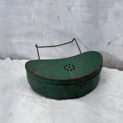 Metal Vintage Waistband Fishing Bait Container Green