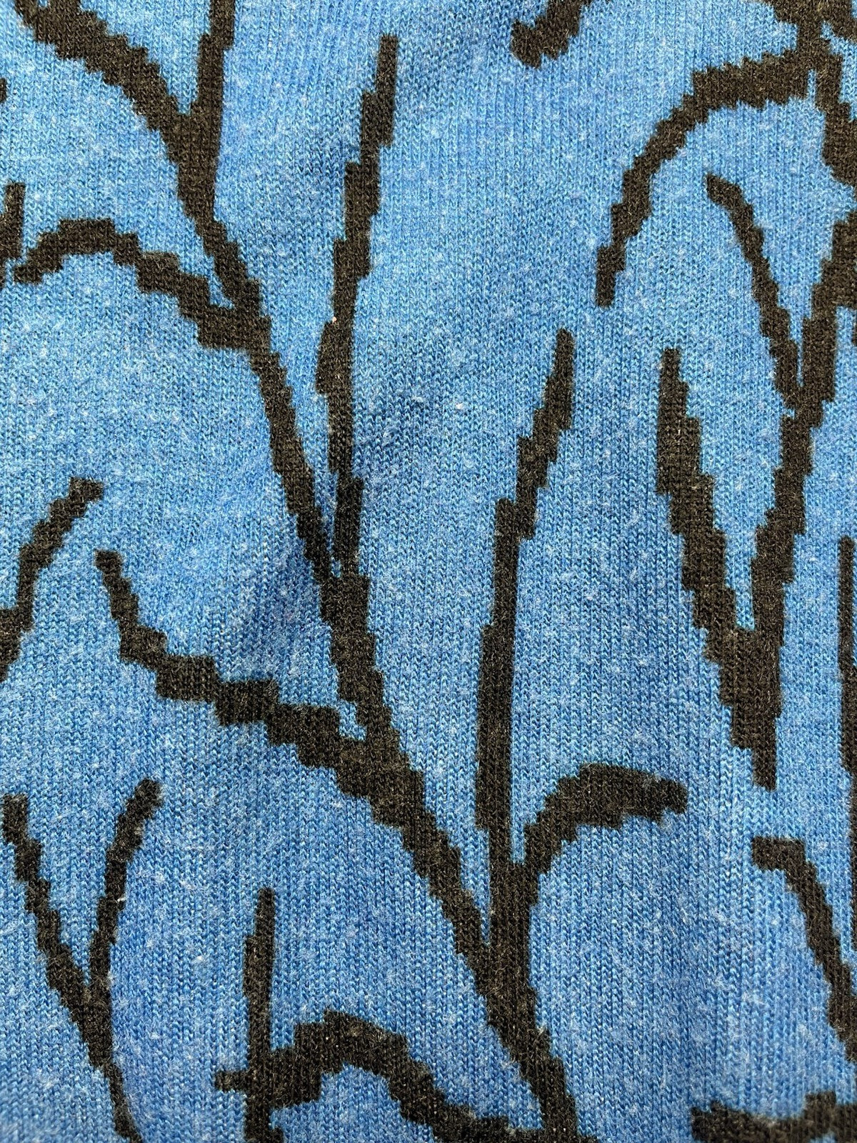 1970s, 80s Women’s Blue Pattern L Sleeve Knit Light Sweater