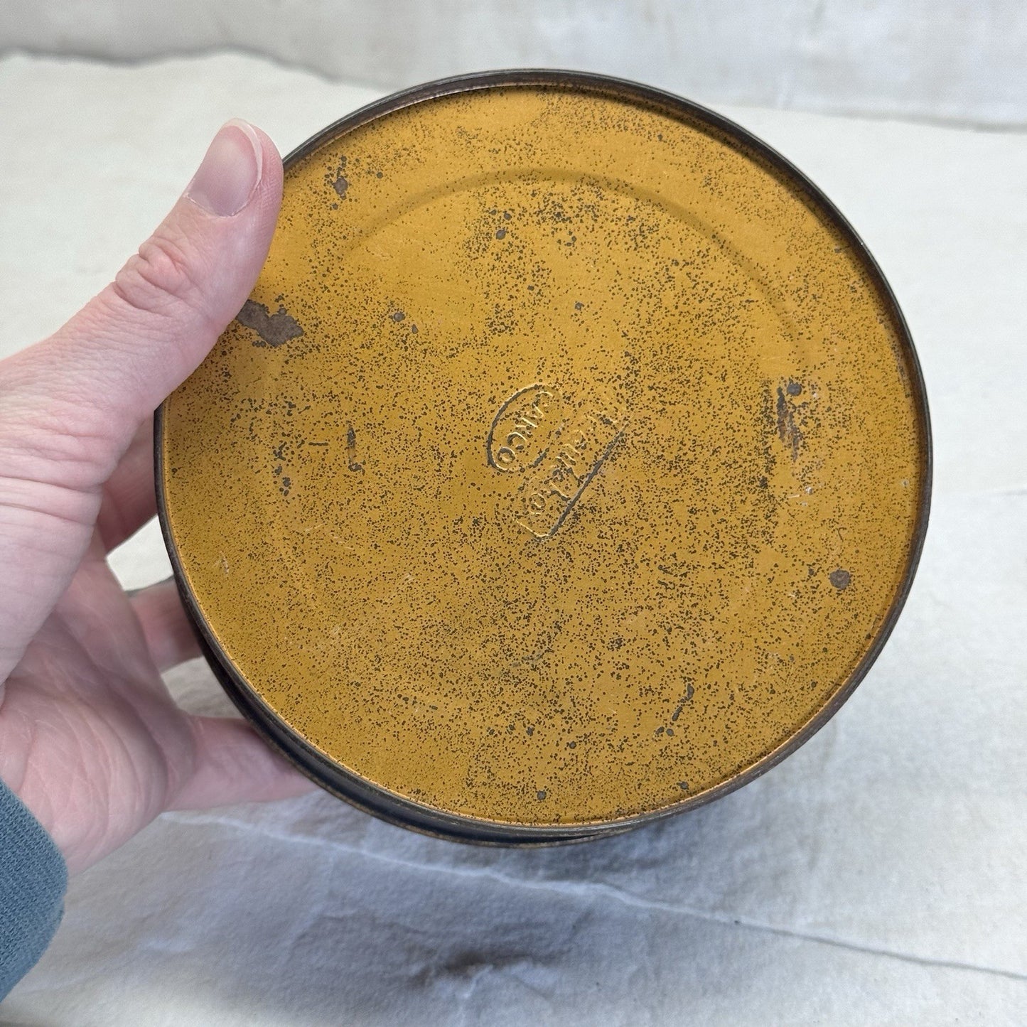 Vintage Graphic Metal Round Beautee Tin Rustic