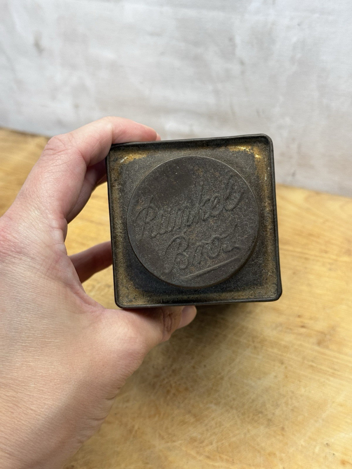 Cocoa Tin Runkel Brothers Antique Green #1468