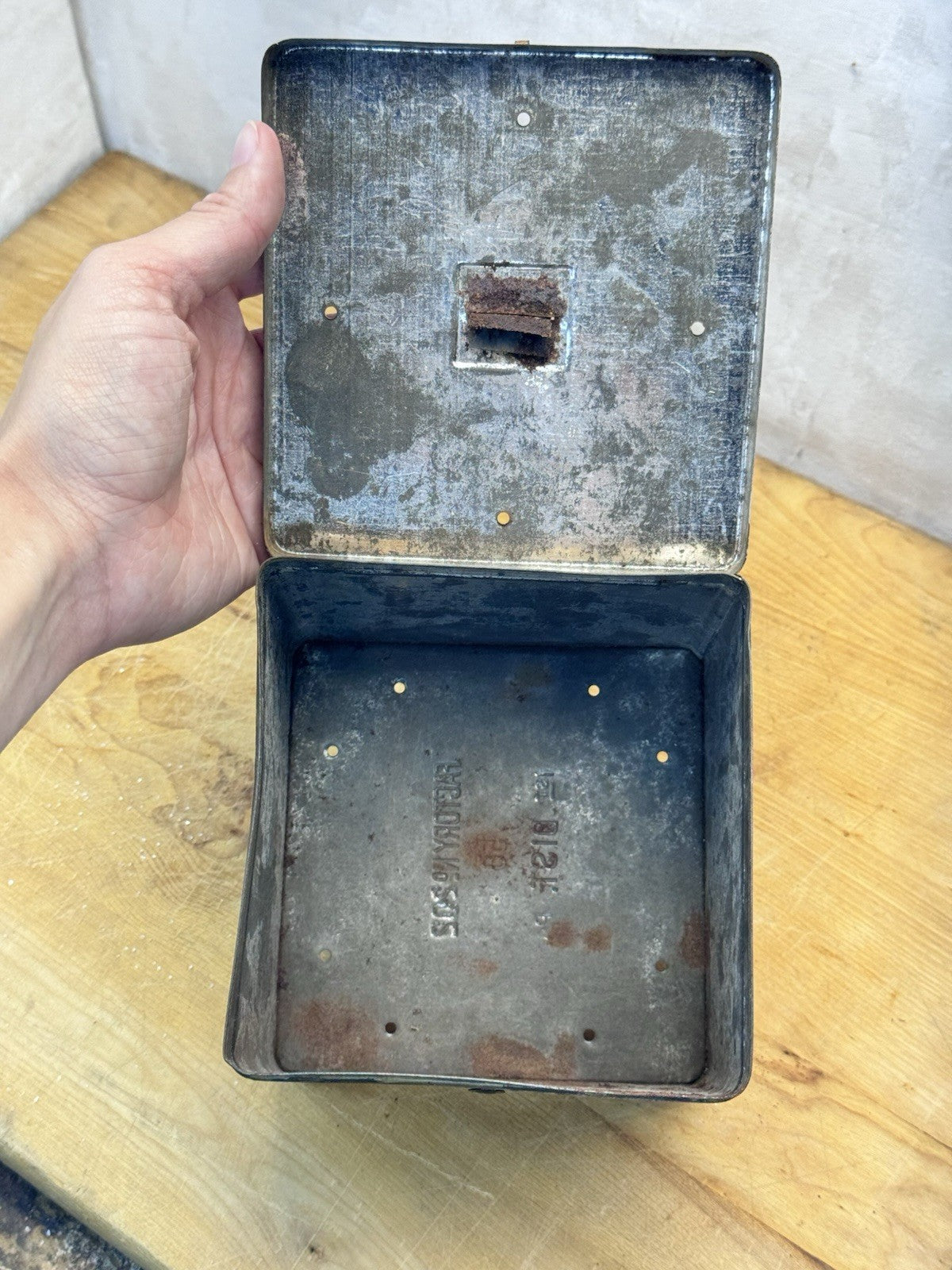 Cinco Empty Handy Humidor Tin Box Vtg #1290