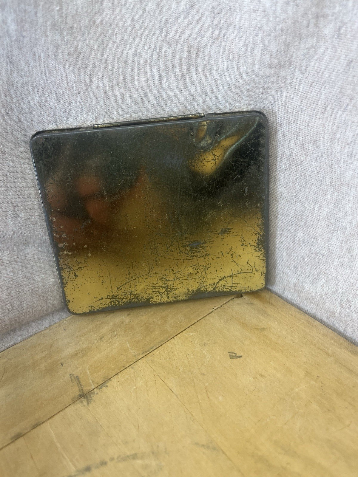 Kool Tobacco Tin EMPTY 