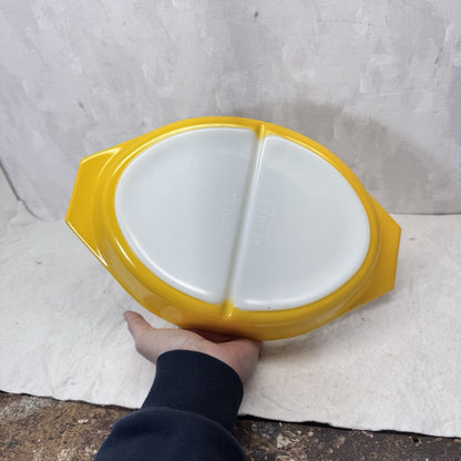 Pyrex  Ovenware Sunflower Casserole Dish With Lid Vintage