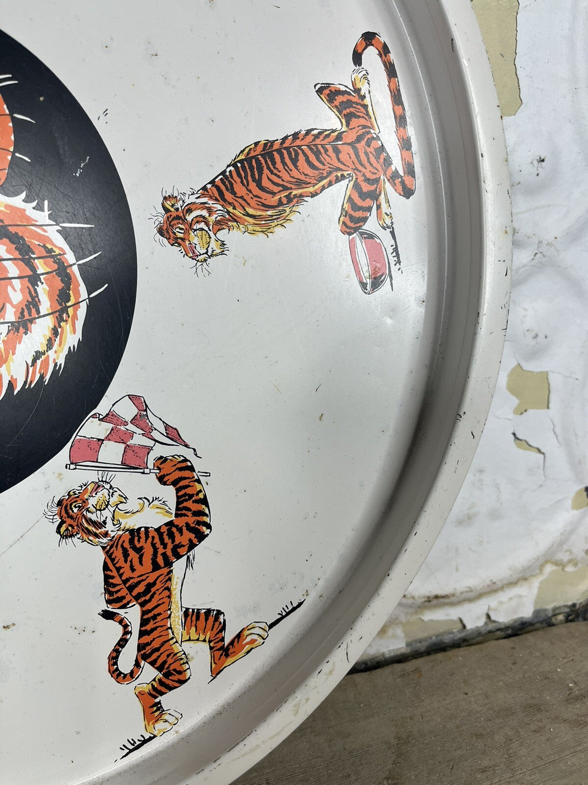 Vintage Esso Oil Tiger 13” Tray,man Cave, Collectible