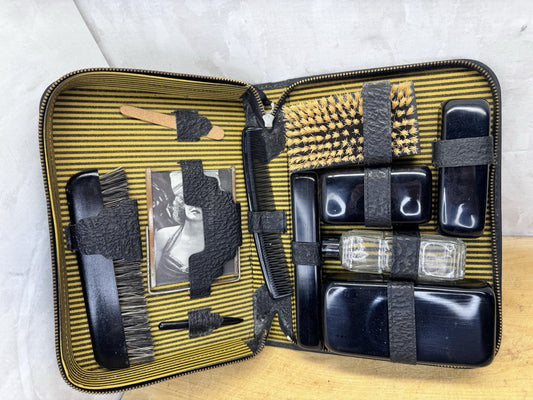 Antique Gentleman Grooming Kit New Old Stock Vintage Leather Case #1114