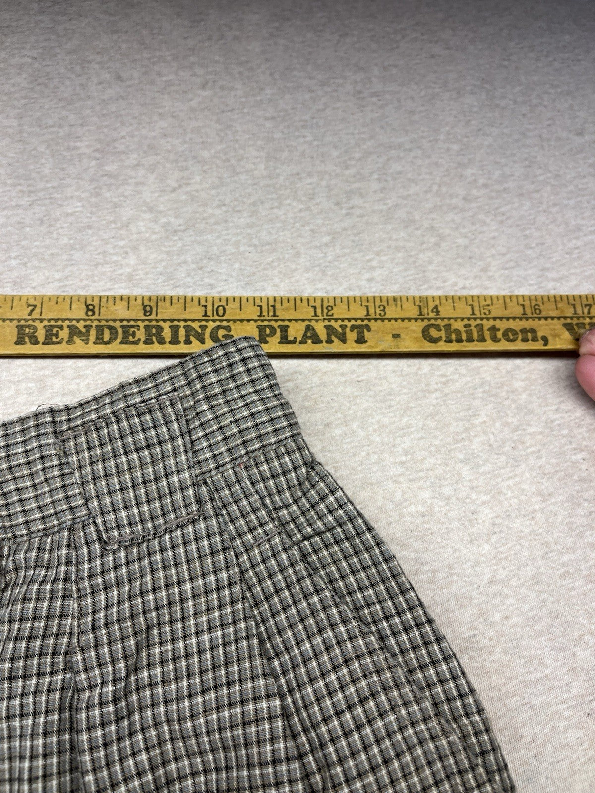 1990s Women’s Brown Plaid Cotton Pants