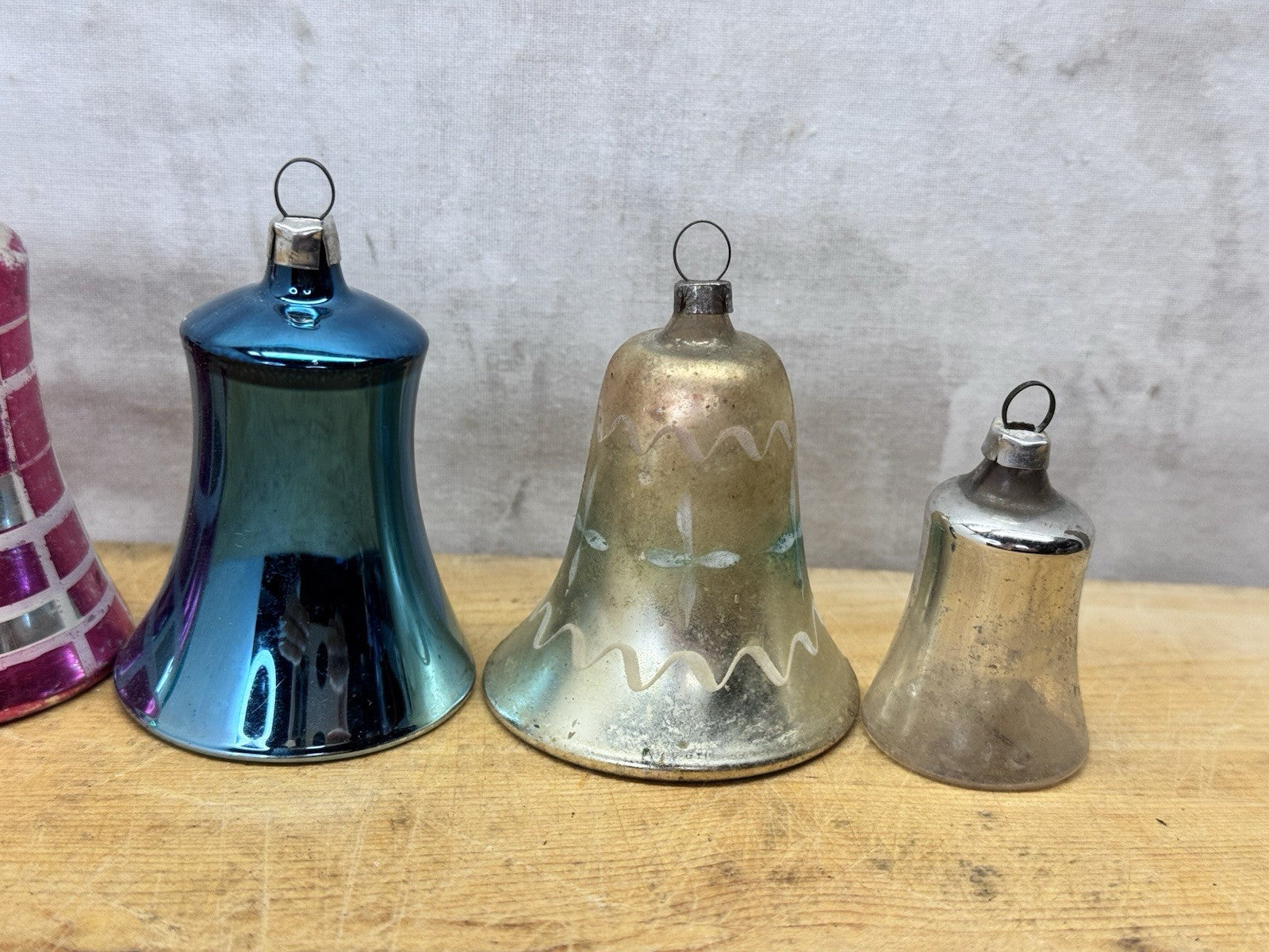 Antique 6 Bell Ornaments # 1272
