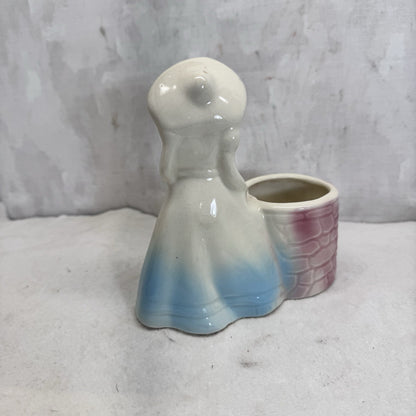 Shawnee Pottery Southern Belle Wishing Well Planter
