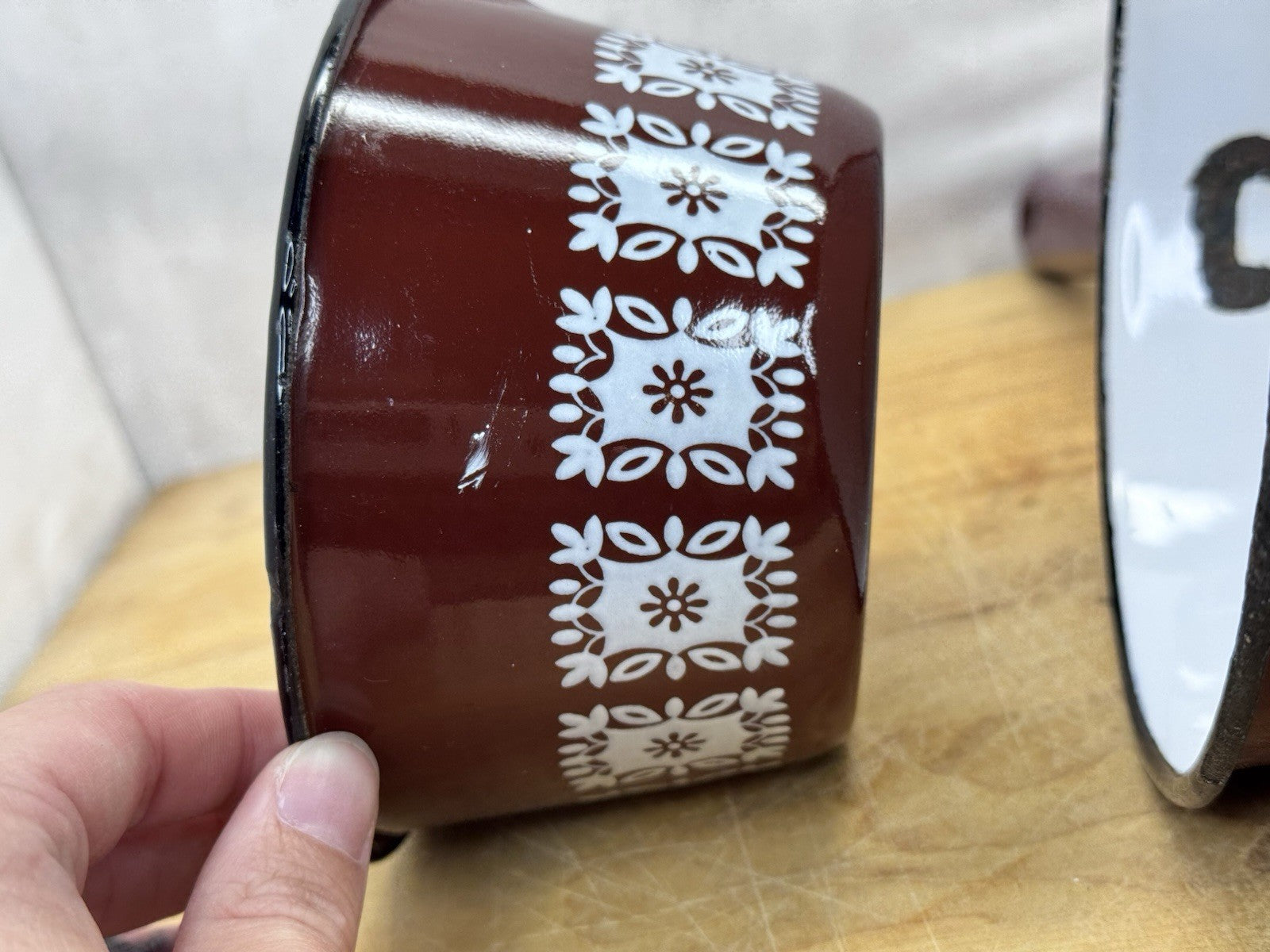 Set Of Three Enamel Brown Floral Pots Vtg #1381