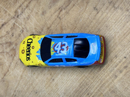 2006 Racing Champions Cheerios Cereal Race Car Nascar #43 #1352