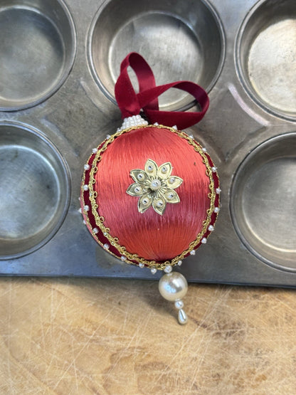 Handmade Push Pin Christmas Ornament Vtg #1568