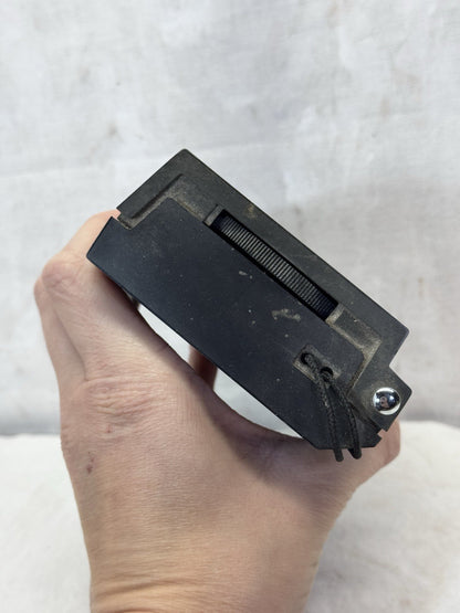 Vintage GE General Electric Model 7-2506A Handheld AM-FM Transistor Radio