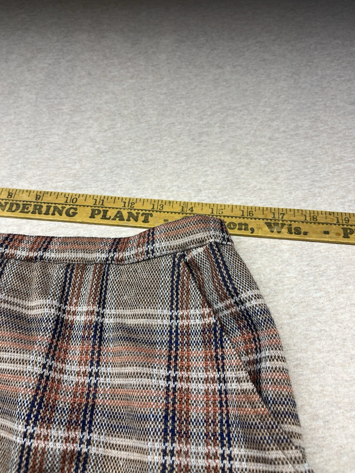 1960s Women’s Brown Plaid Skirt W/pockets