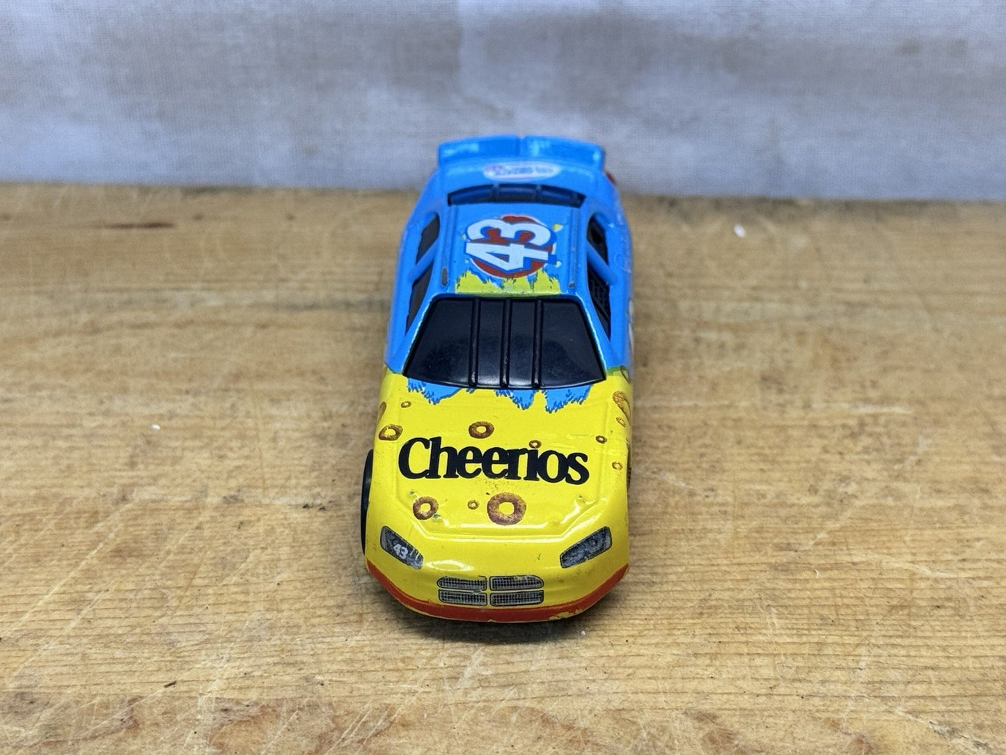 2006 Racing Champions Cheerios Cereal Race Car Nascar #43 #1352