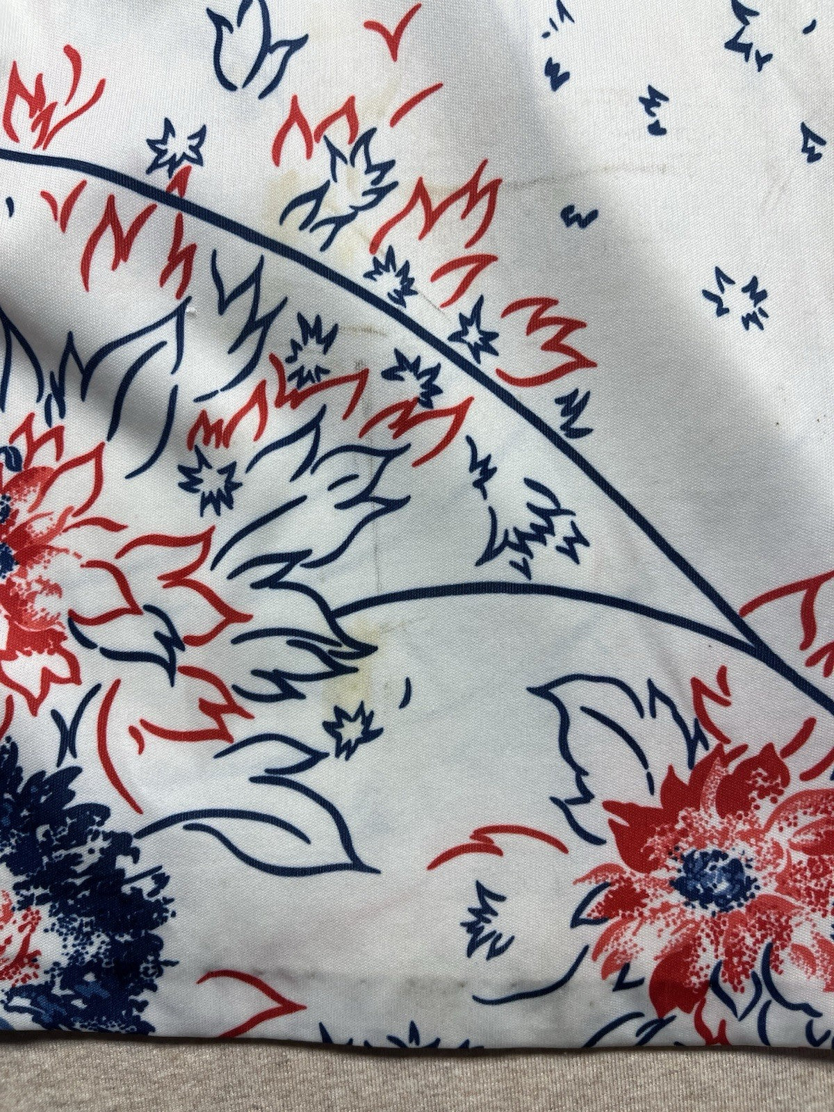 1970s, 80s Women’s White Flowered Knit S Sleeve Shirt 