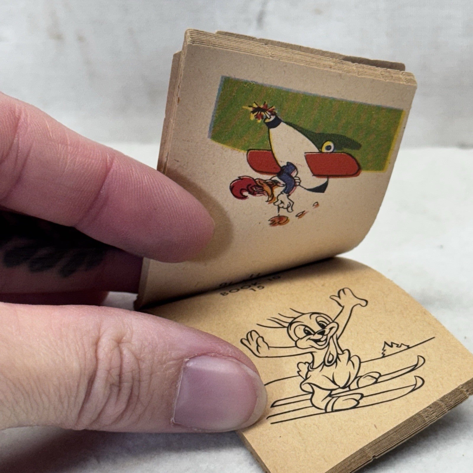 Oswald The Rabbit Woody Woodpecker Mini Flip Movies Grape Nuts Flakes Prize VTG