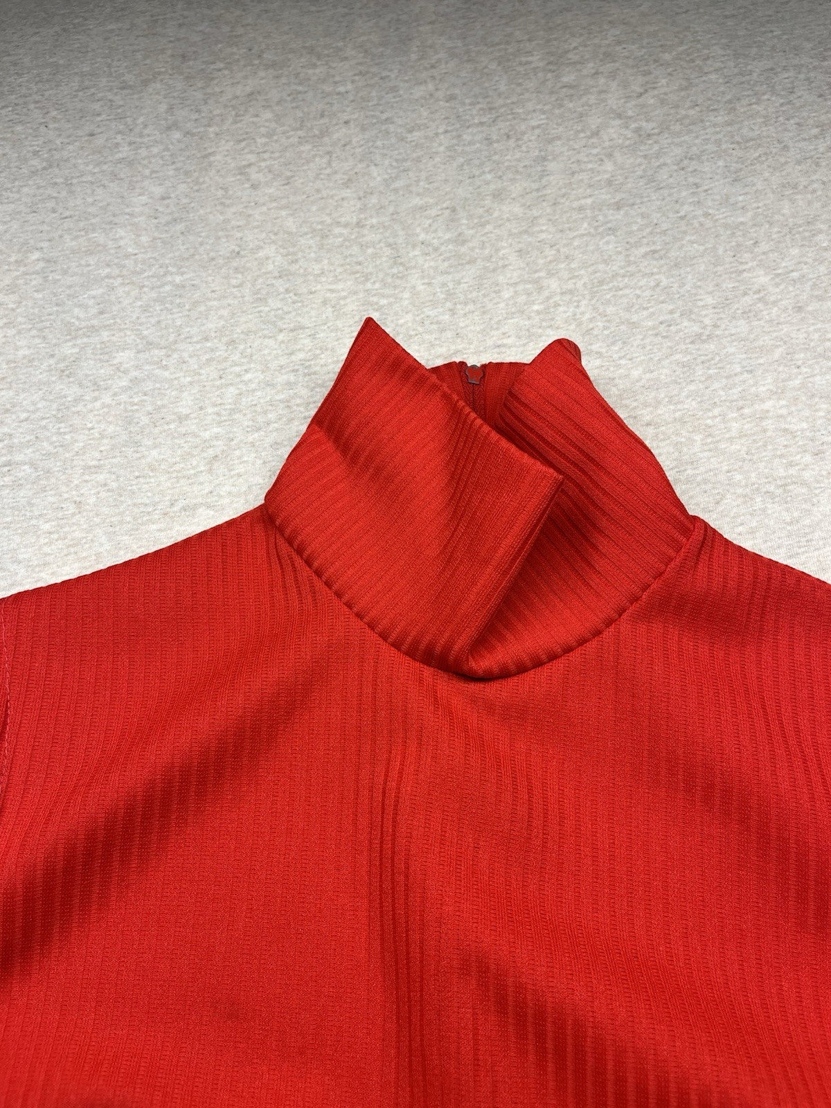 1960s Women’s Red Sleeveless Knit Top
