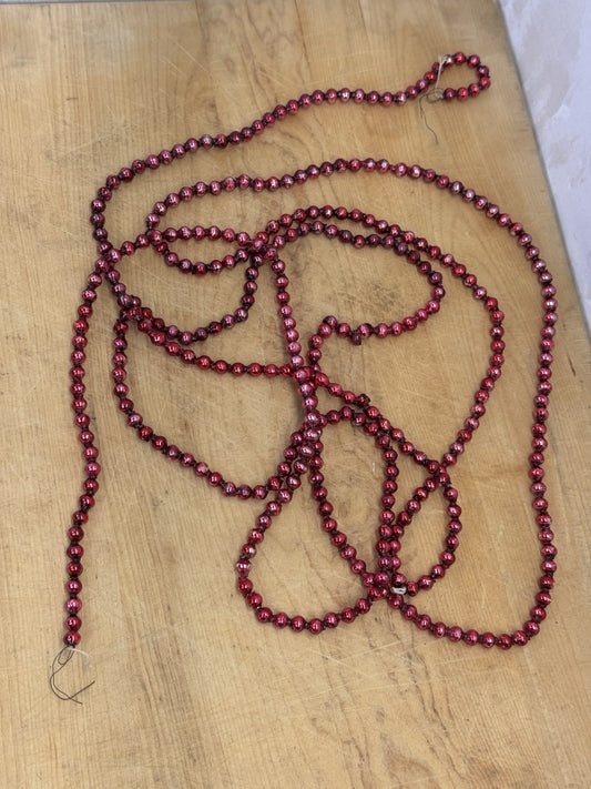 Red Antiqued Glass Beaded Garland 9 Ft #1212