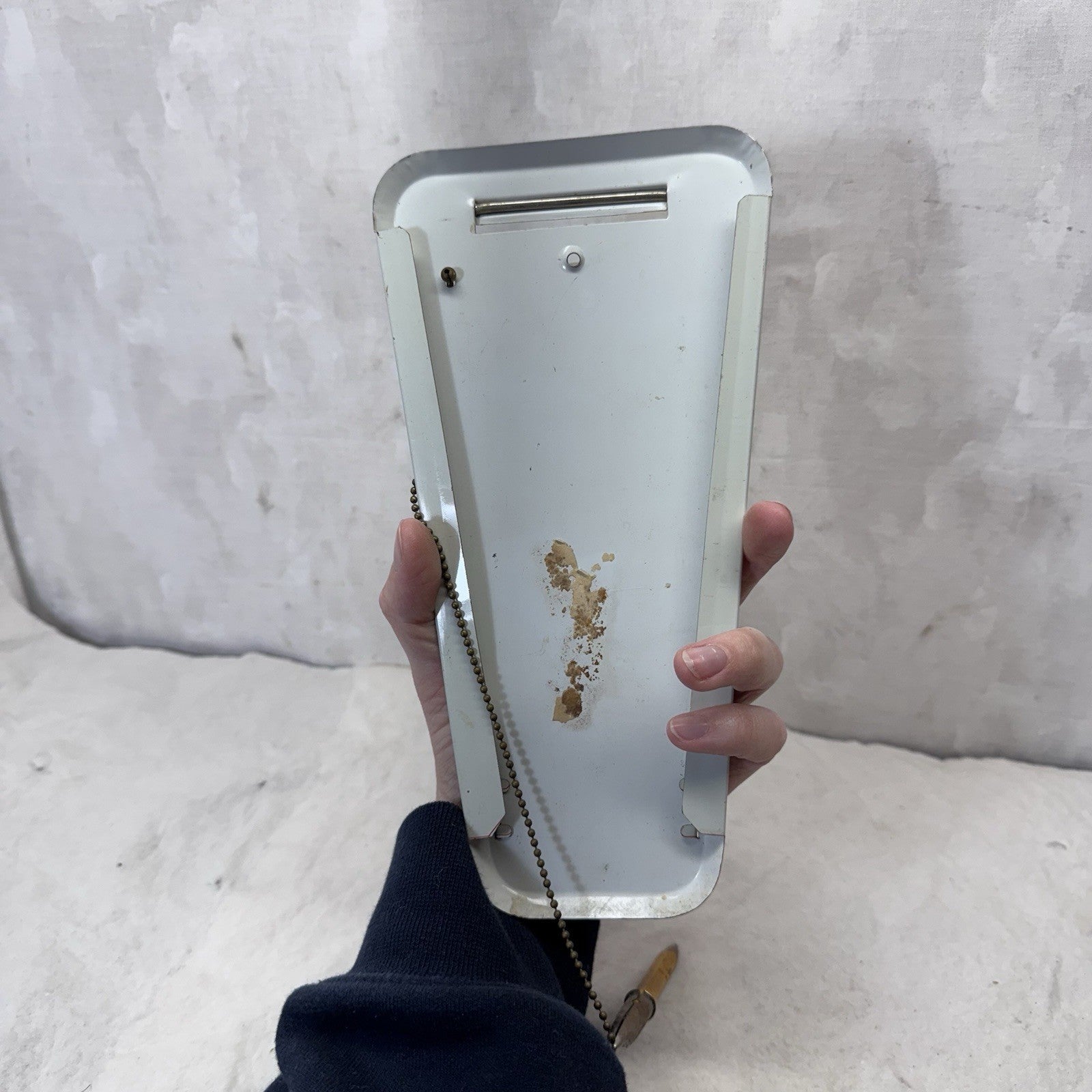 White Metal Notebook Dispenser Roll Pencil Wall Vintage Grocery List