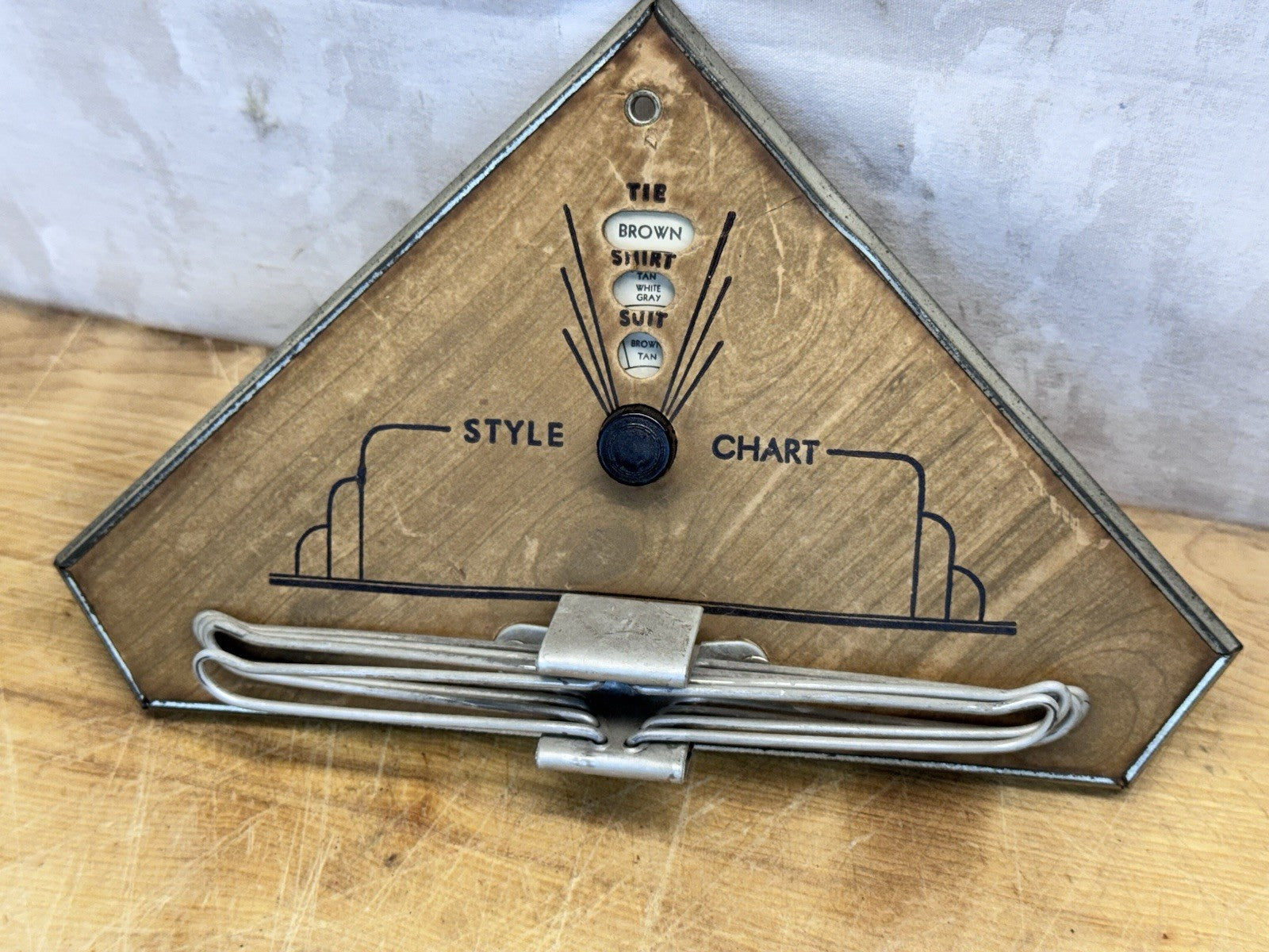 Style Chart Tie Rack Vtg #1428