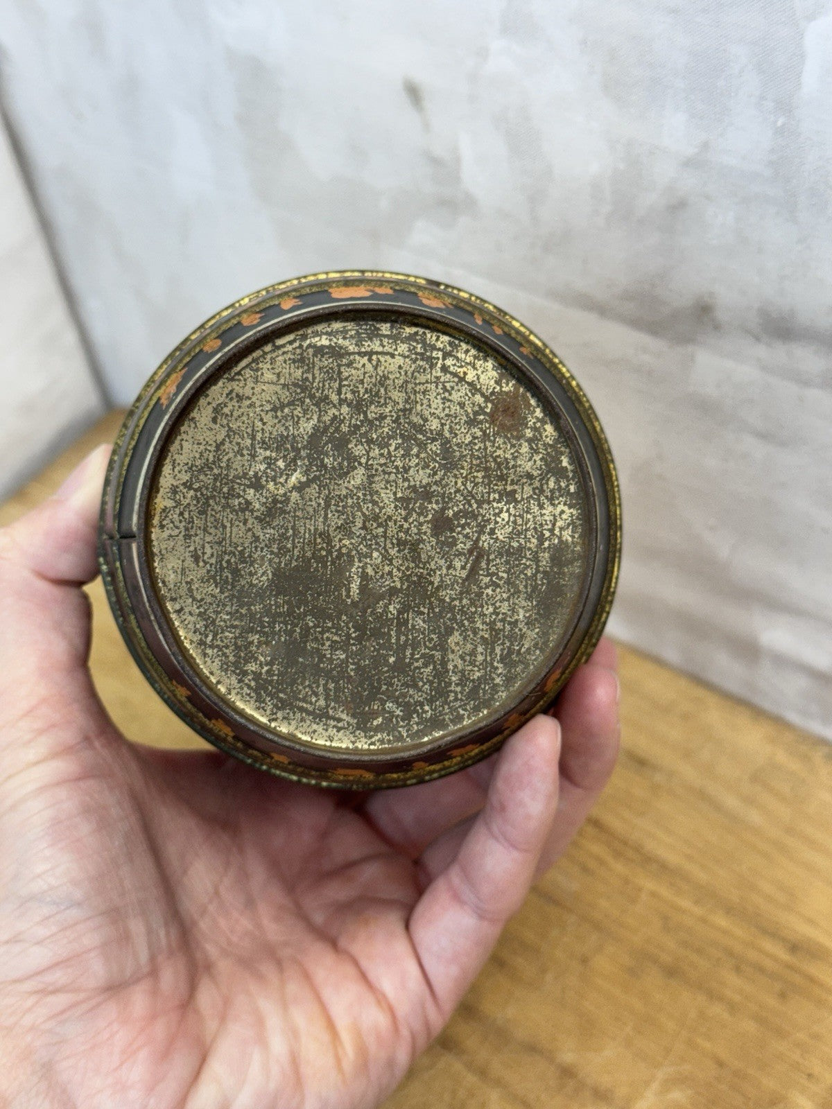 Shadowland Halloween Hard Candies Milwaukee Wi Barrel Tin #1471