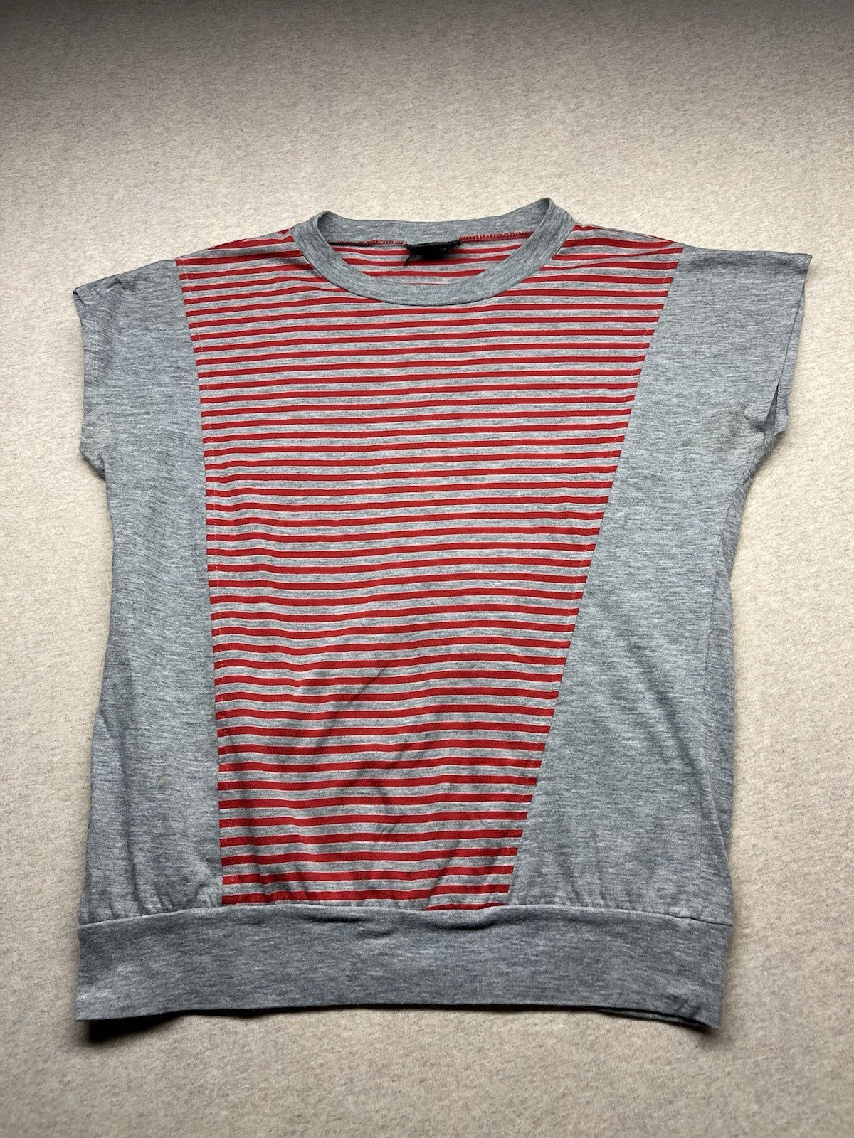 1980-90s Women’s Grey & Red Stripe Knit Sleeveless Top