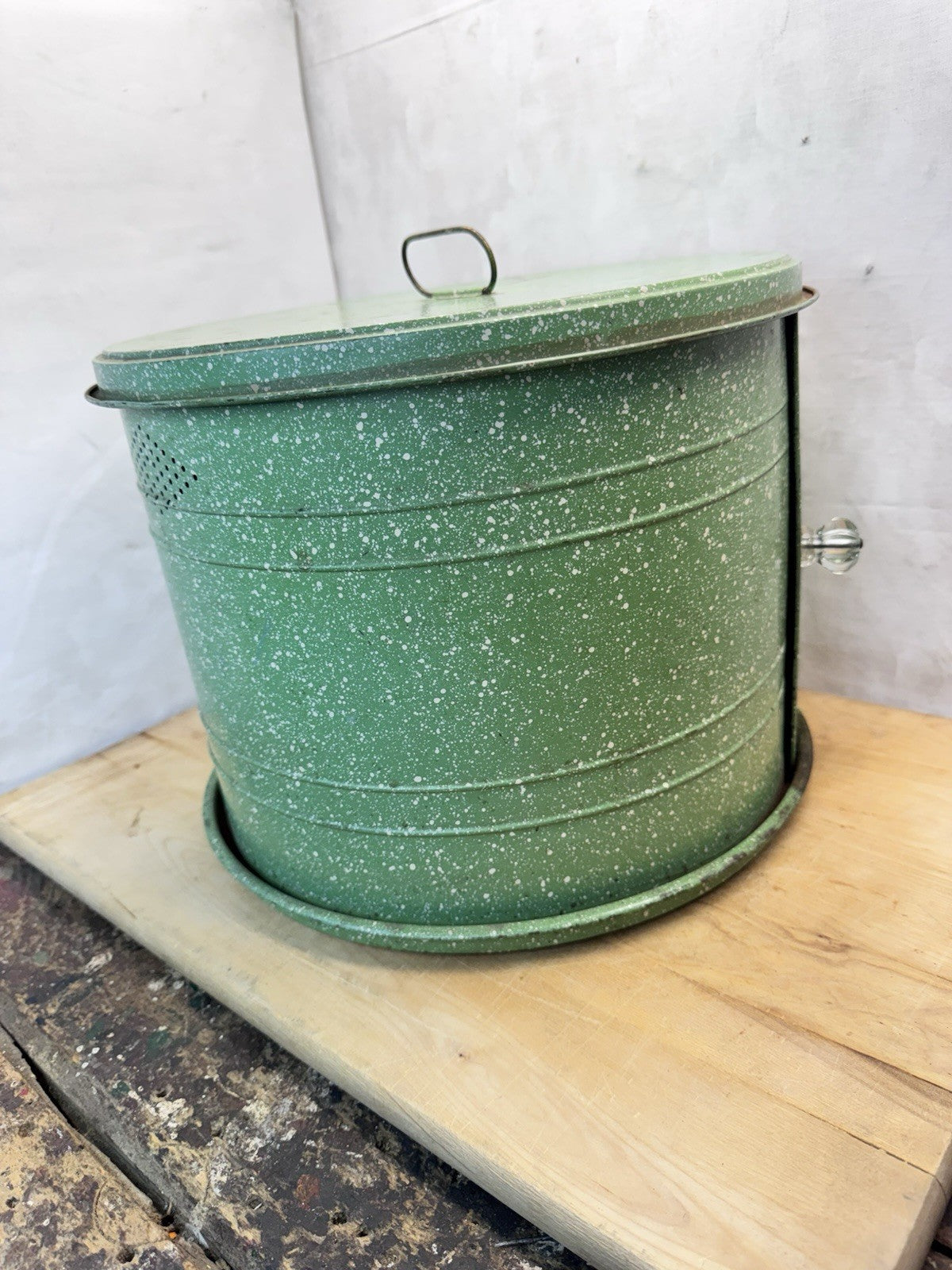 Vintage Green Tin Cake Carrier #1466