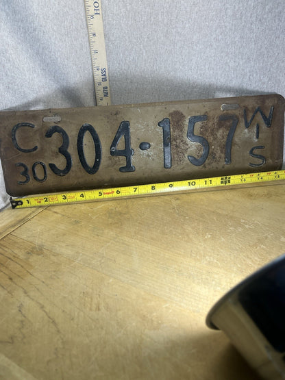1930 Wisconsin License Plate 304-157