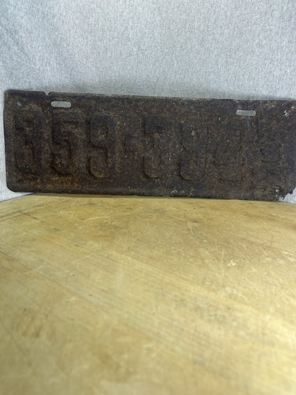 1923 Wisconsin License Plate 359-394