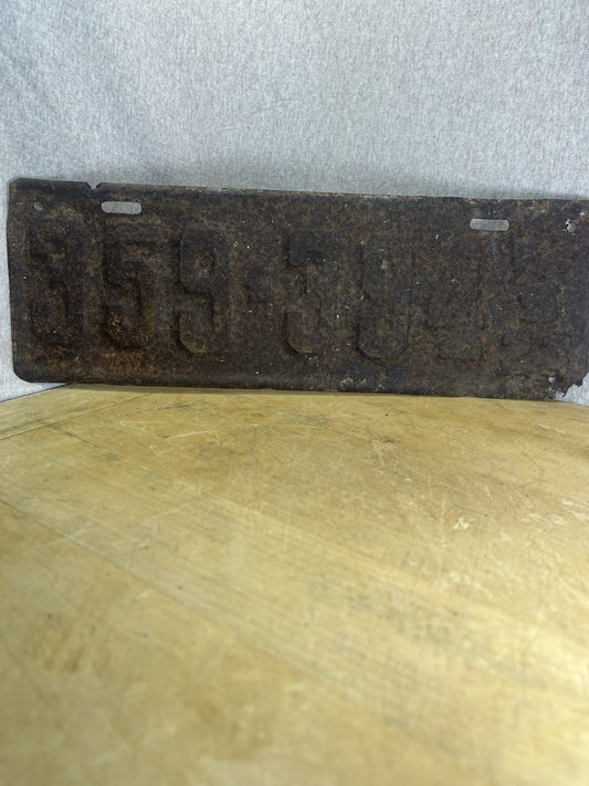 1923 Wisconsin License Plate 359-394
