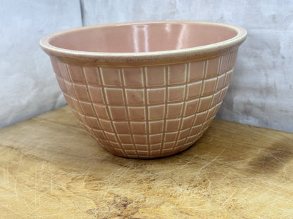 1940's Robinson Ransbottom Pottery Roseville Pastel Pink Glazed Mixing Bowl 1199