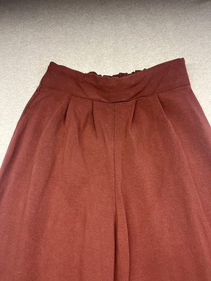 1980s Women’s Brown Knit Stirrup Pants