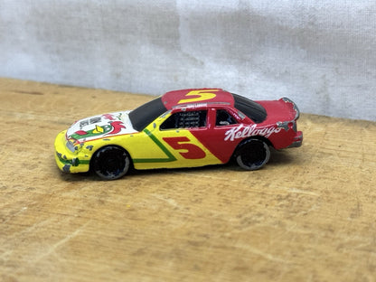 1995 Kelloggs NASCAR Racing Terry Labonte # 5 Collectible Mini Car #1353