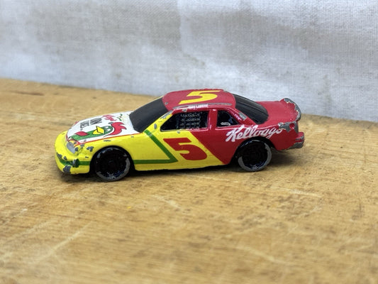 1995 Kelloggs NASCAR Racing Terry Labonte # 5 Collectible Mini Car #1353