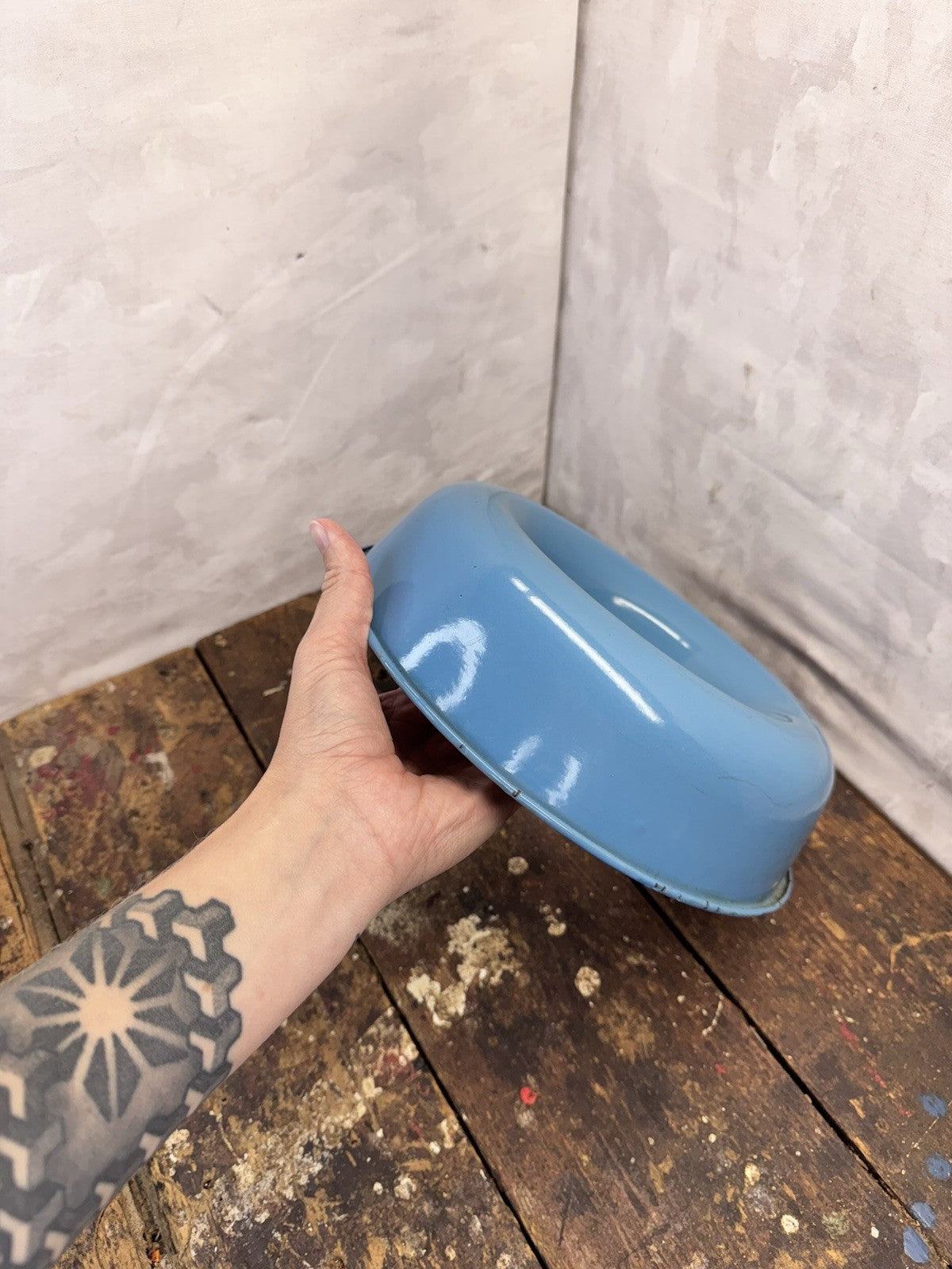 Blue And White Enamelware Bundt Cake Pan Antique #1379