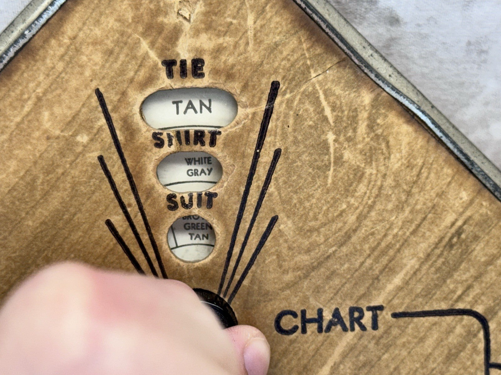 Style Chart Tie Rack Vtg #1428