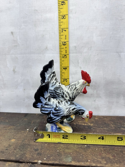 Set Of Hen & Rooster Salt Pepper Shakers Made In Japan #1260