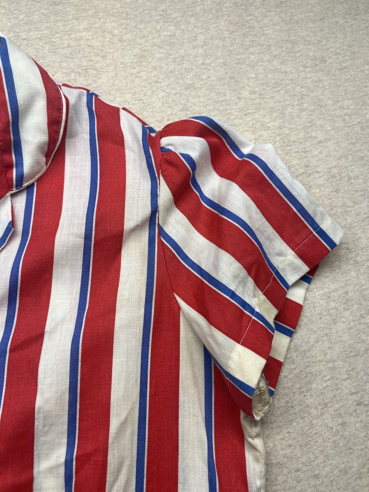 1970s Women’s Red White Blue Striped S Sleeve Cotton Shirt