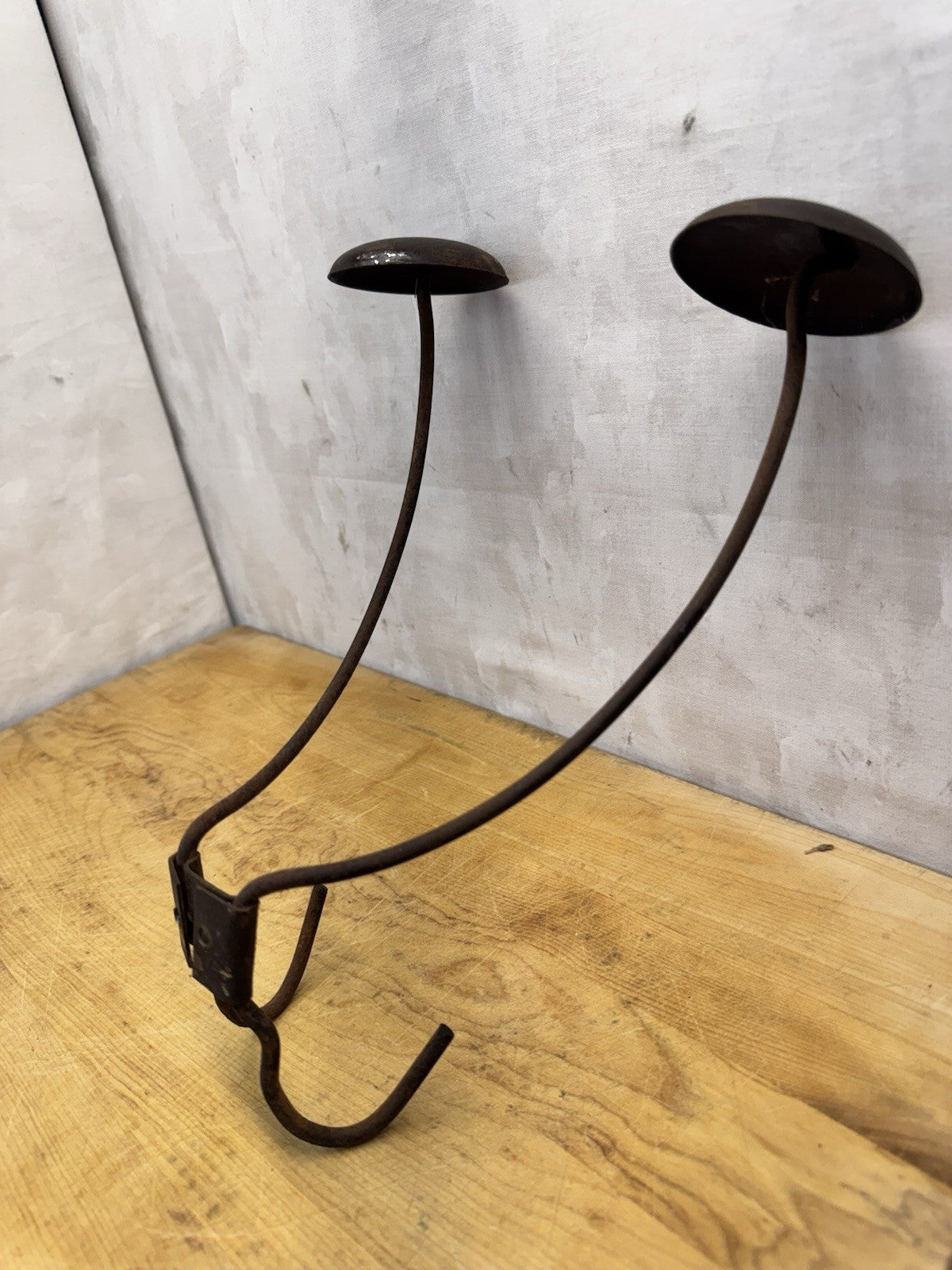 Antique Adjustable Coat/hat Rack #1023