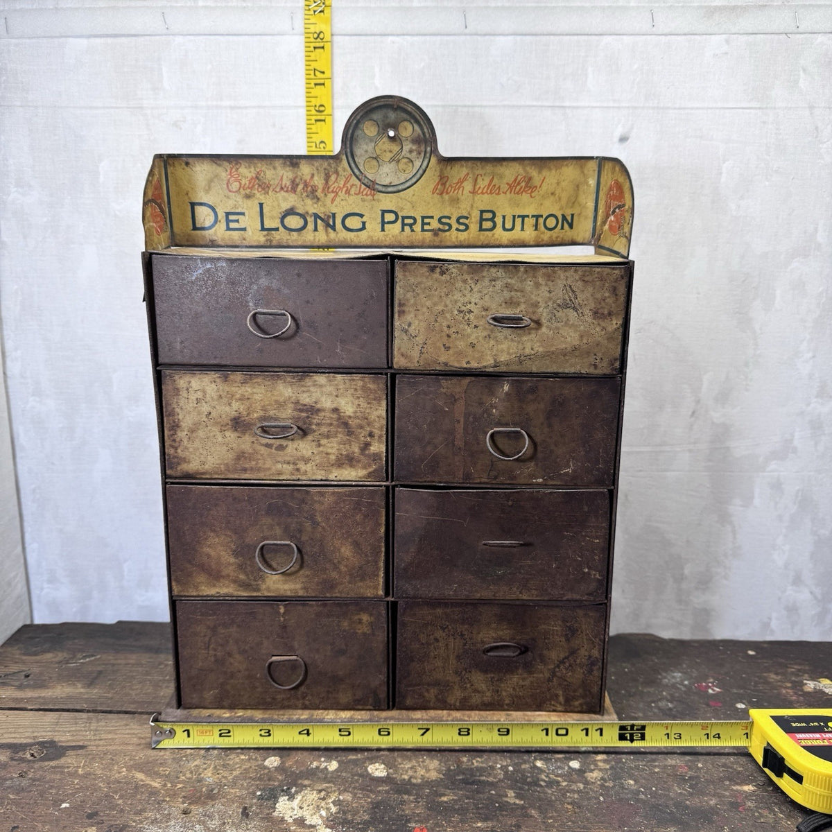 De Long Press Button Metal Organizer Vintage Rustic